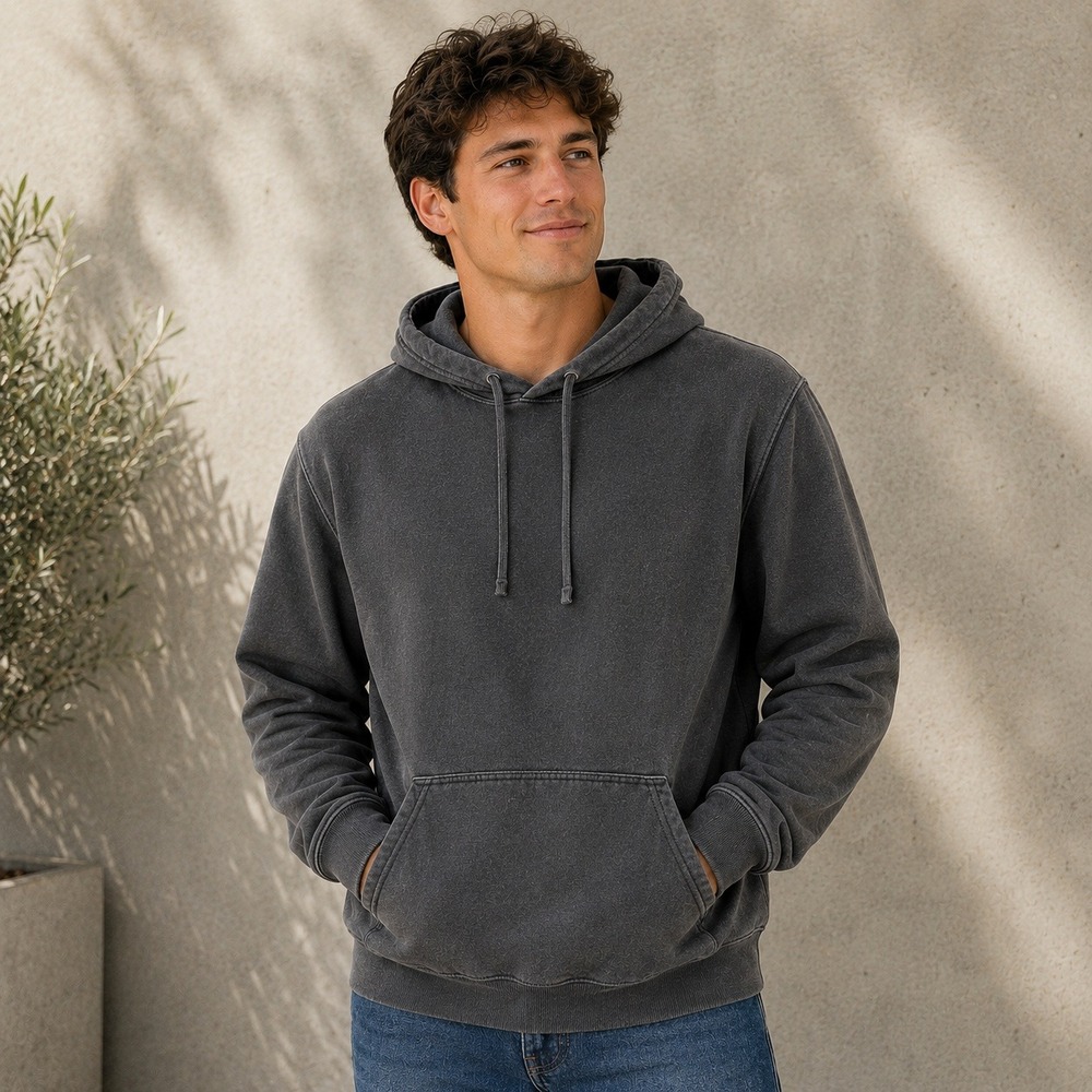 Fruit of the Loom Hoodie Mens Small Black Fleece Pullover Sweatshirt
